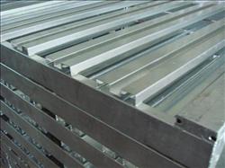 Pallet sắt, dùng trong kho lạnh